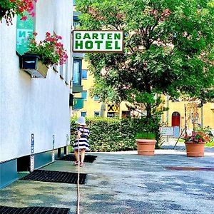 Gartenhotel Garni Pension B&B